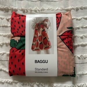 Baggu Strawberry Reusable Bag